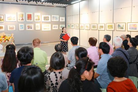 william威廉中文官网老年大学顺利举办水彩班学员作品展
