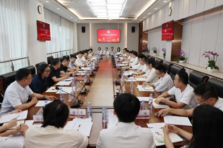 我校召开青年教师座谈会